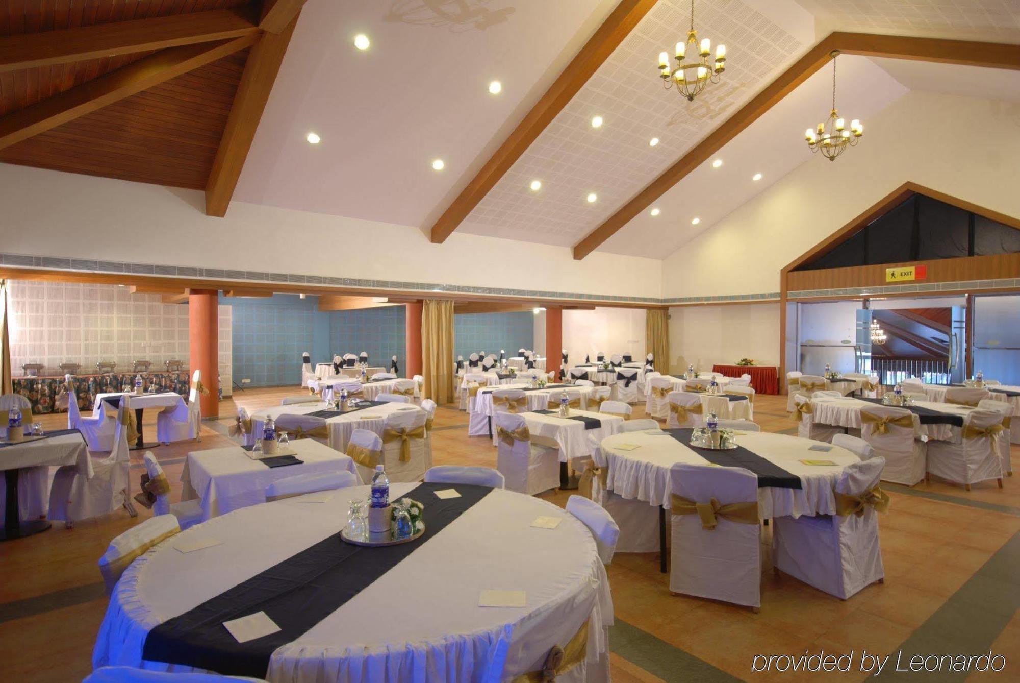 सहारा Uday Samudra Leisure & 5*